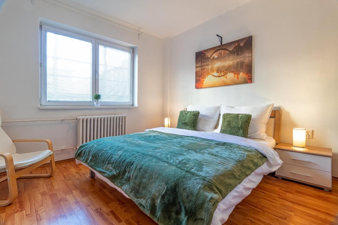 Apartman Cosy Flat Close To *
